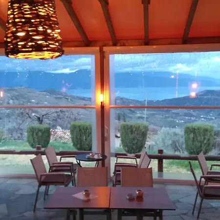 Gero-fotis - Upper Floor Superb View Apartman Láka