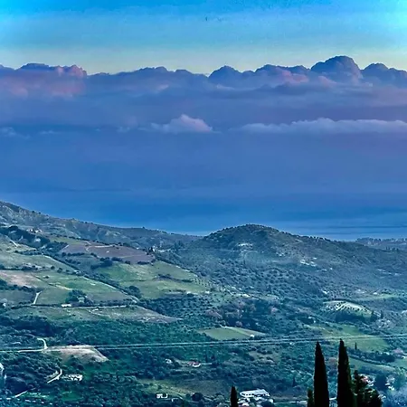 Gero-fotis - Upper Floor Superb View *