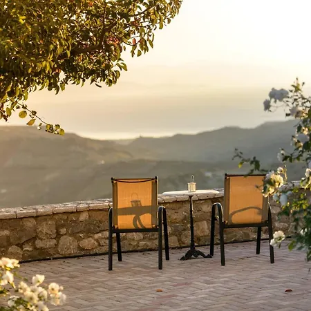 Gero-fotis - Upper Floor Superb View *