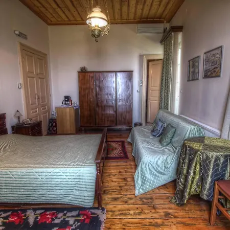 Gero-fotis - Upper Floor Superb View *