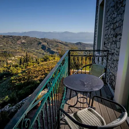 Gero-fotis - Upper Floor Superb View 아파트 락카